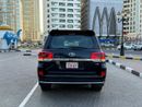 Toyota Land Cruiser 200 Series VX update to Sahara shape