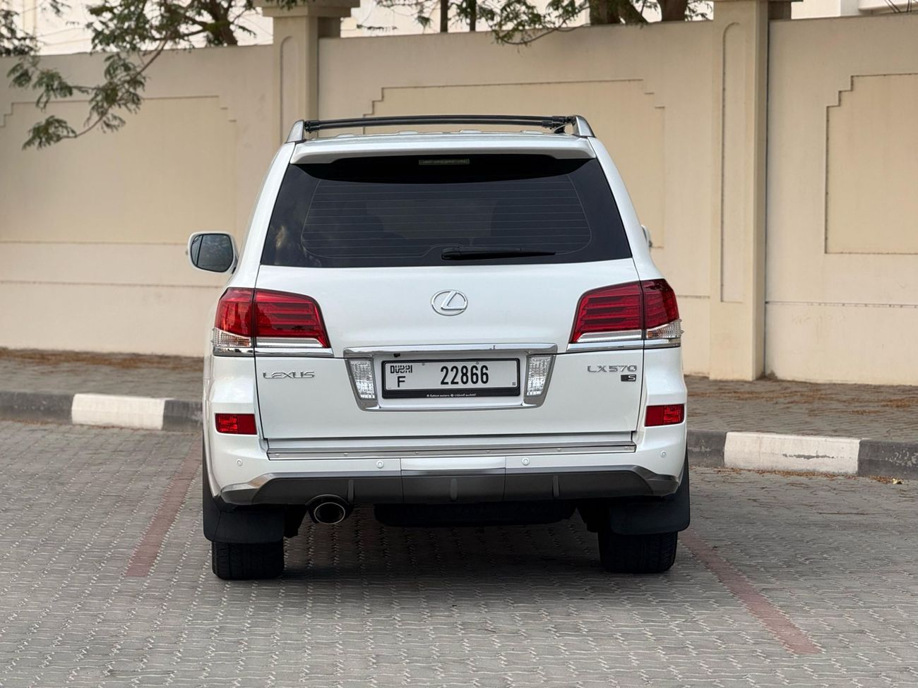 Lexus LX 570 Sport