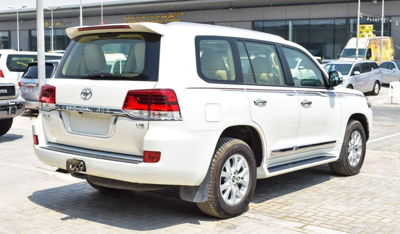 تويوتا لاند كروزر GXR V8