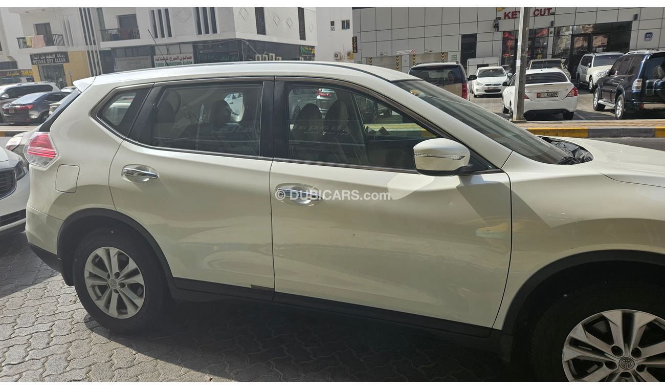 نيسان إكس تريل S