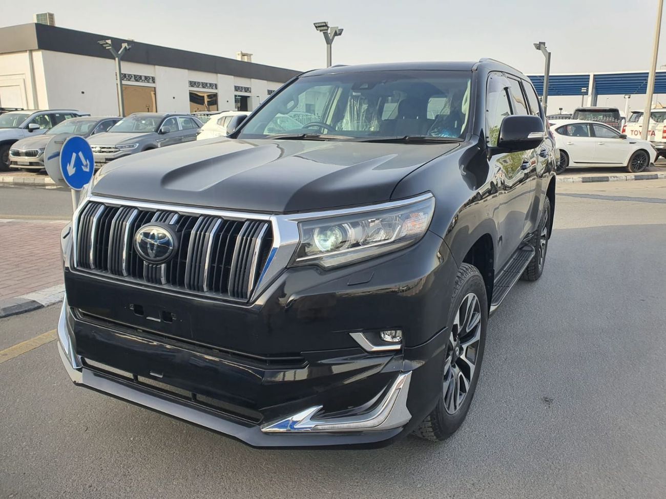 تويوتا برادو TX-L RHD 2.8L 1GD-FTV V4 Diesel Engine Automatic Gear 4WD 7 Seater 5 Doors
