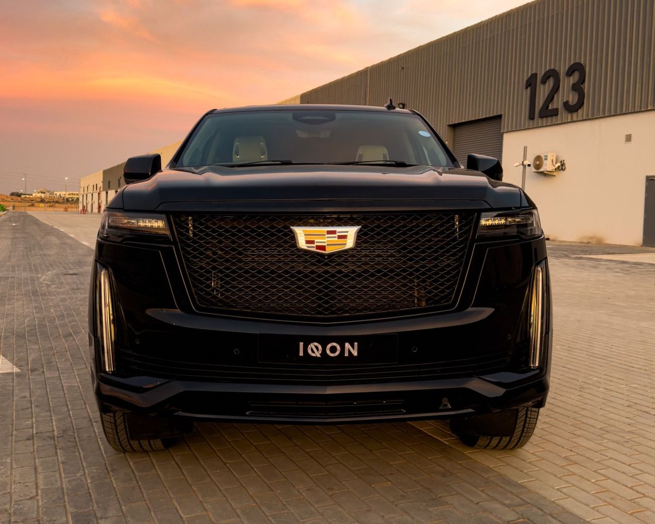 Cadillac Escalade Sport Platinum 6.2L AWD VIP INTERIOR CABIN (EXPORT ONLY)