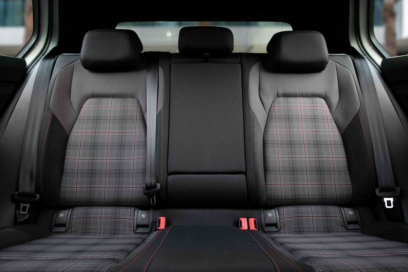 فولكس واجن جولف GTI GTI | 1,763 P.M | 0% Downpayment | UNDER WARRANTY | IMMACULATE!