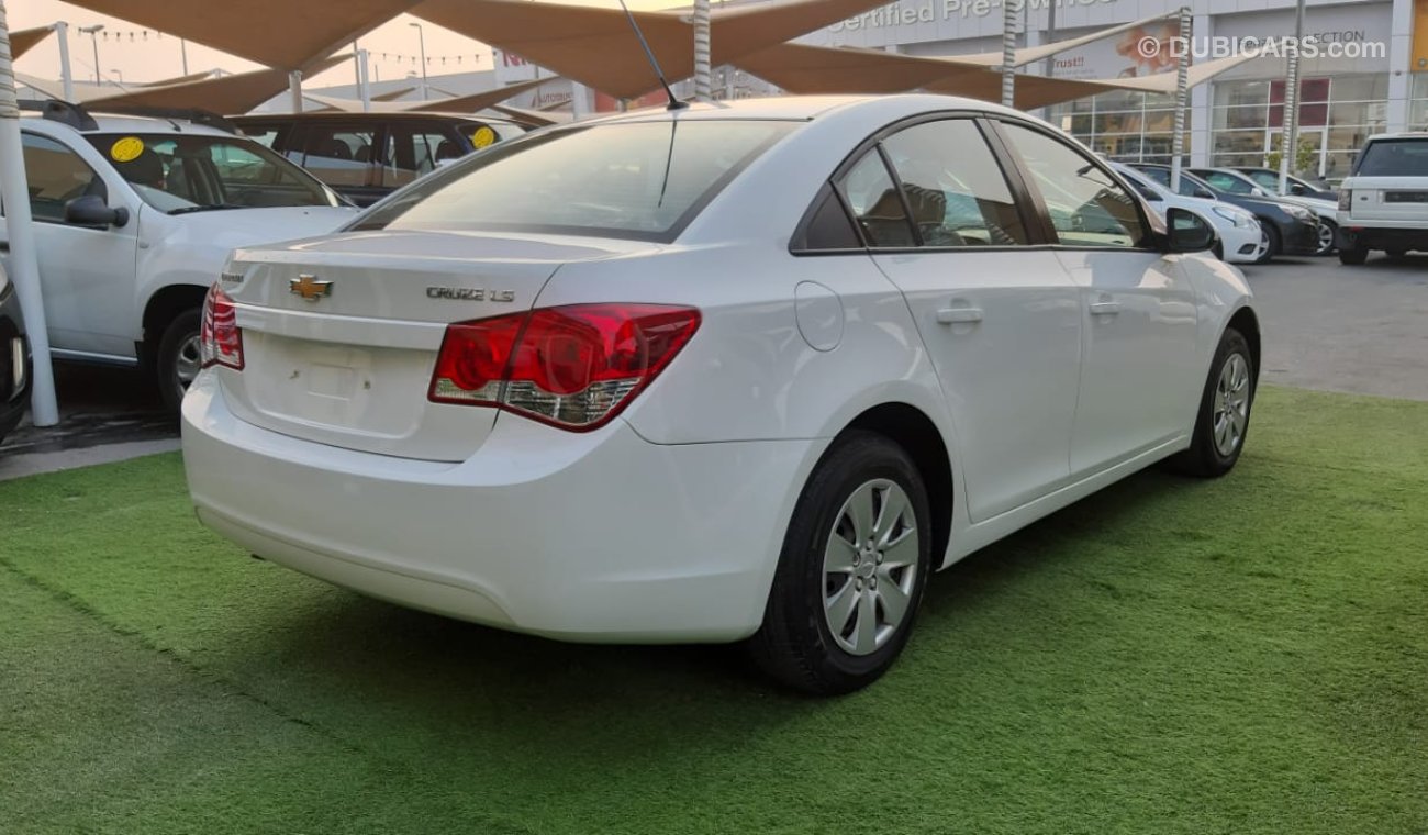 Chevrolet Cruze Car in excellent condition and in good condition