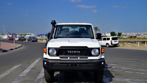 Toyota Land Cruiser Pick Up Double Cab V8 4.5L Diesel 4WD Manual Transmission - Euro 5
