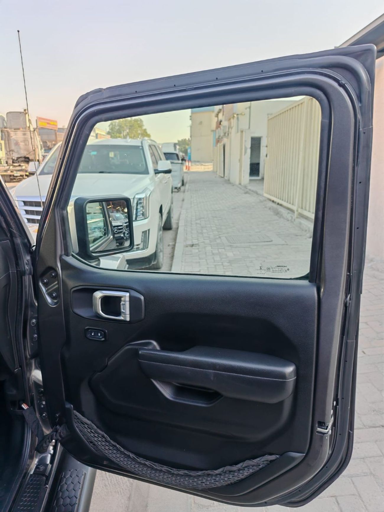 Jeep Wrangler Unlimited Rubicon 2.0L A/T