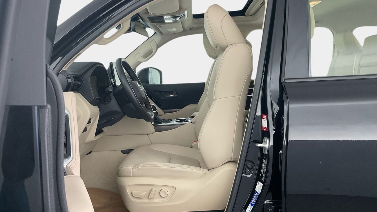 تويوتا لاند كروزر GXR | upto AED 20,000 Ramadan Discount | شامل الضمان | 0 ﺪﻔﻋﺓ ﺃﻮﻟﻯ