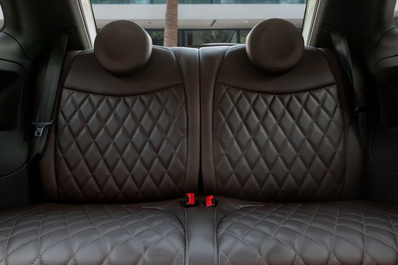 Abarth 695 695 | 1,273 P.M | 0% Downpayment | Abarth 695 Turismo Cabrio!