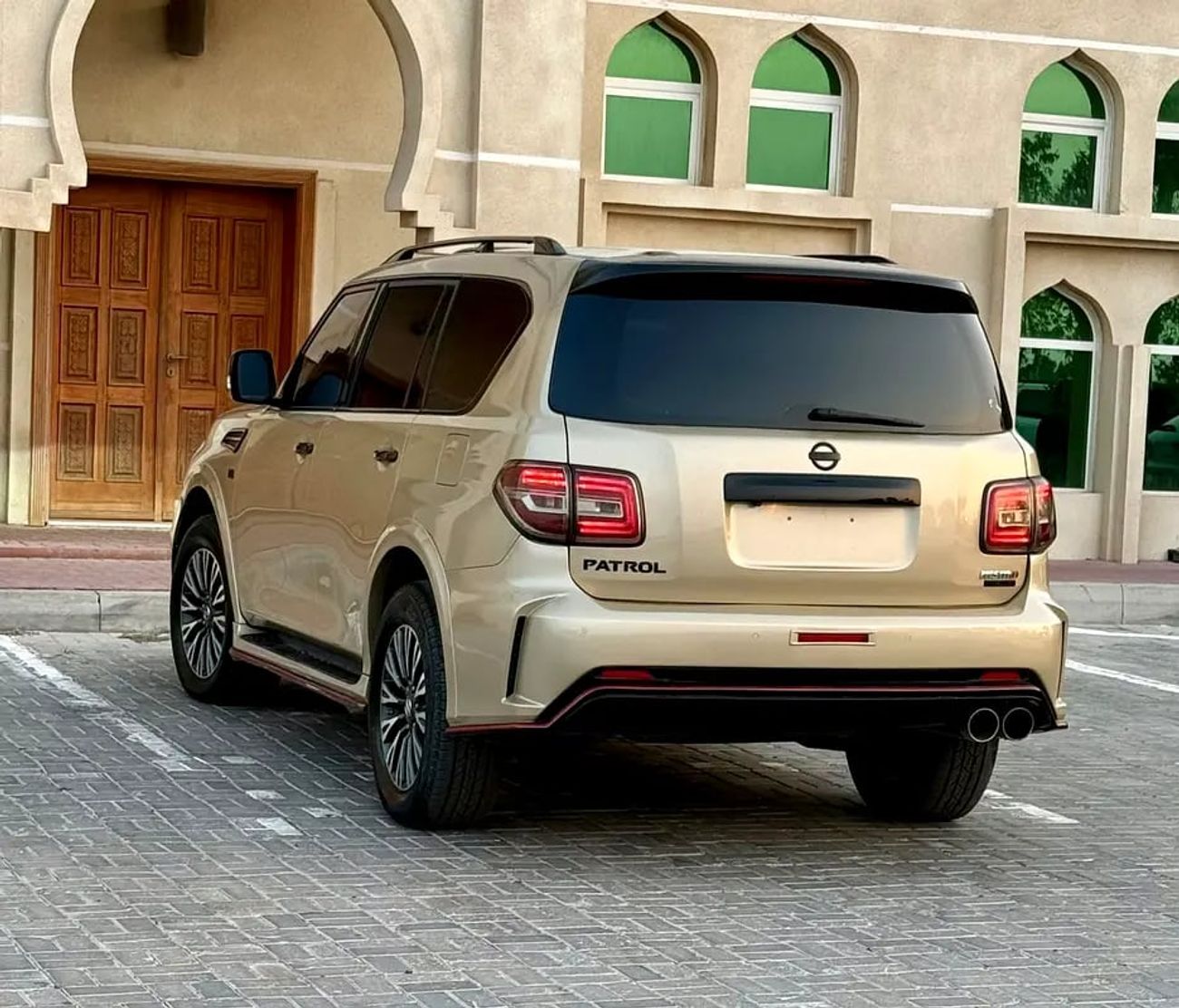 Nissan Patrol LE PLATINUM - GCC Specs - Pristine Condition
