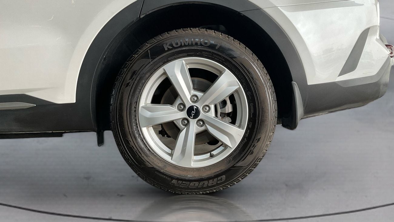 كيا سورينتو 2.5 LX 2WD AUTO | شامل الضمان | 0 ﺪﻔﻋﺓ ﺃﻮﻟﻯ