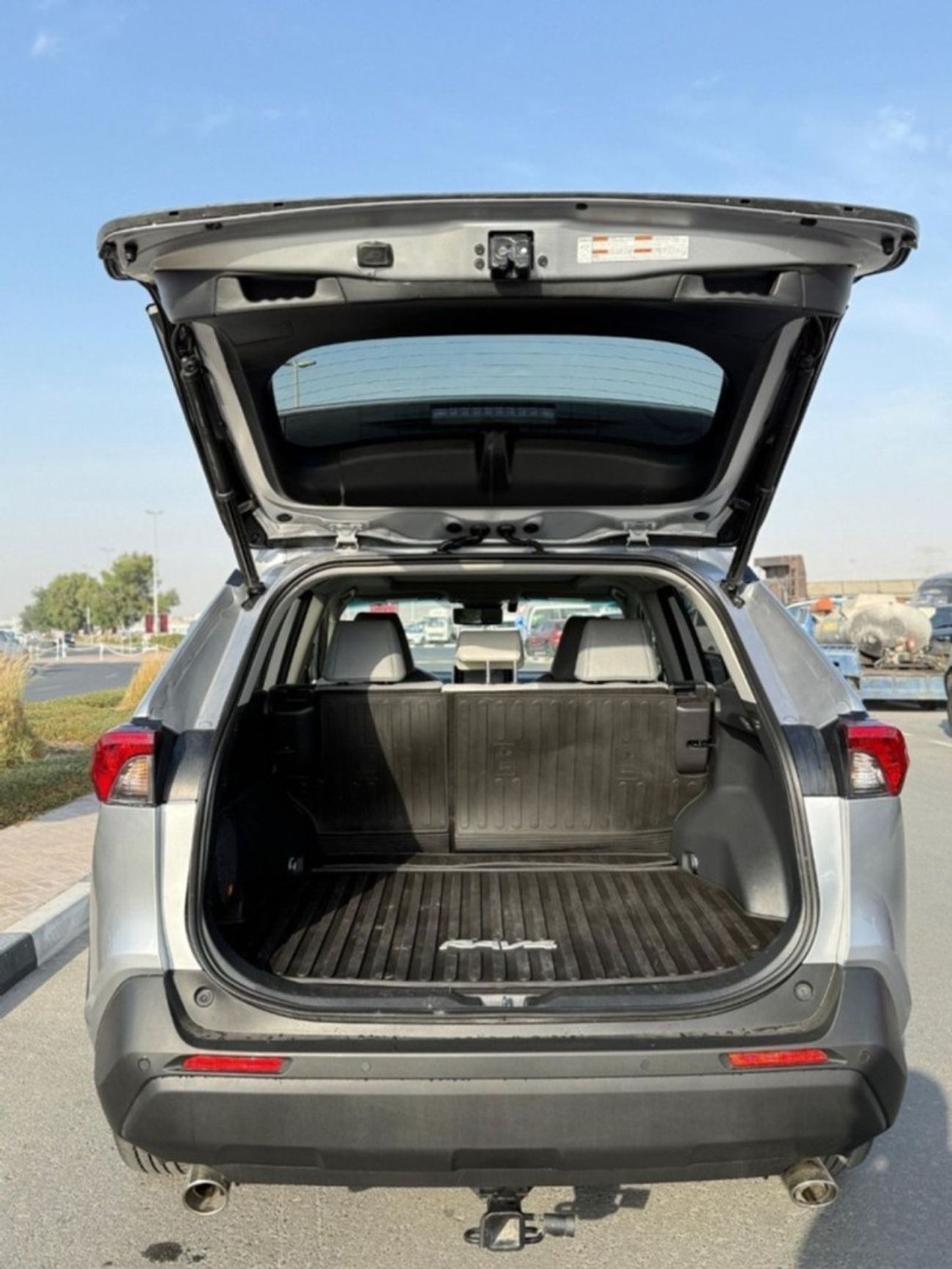 Toyota RAV4 Hybrid Limited panoramic, 360 camera Full Option