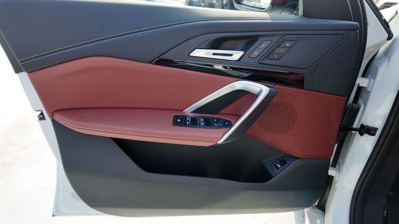 BMW X2 BMW X2 sDrive 25i M Sport 2.0L White Interior Moca