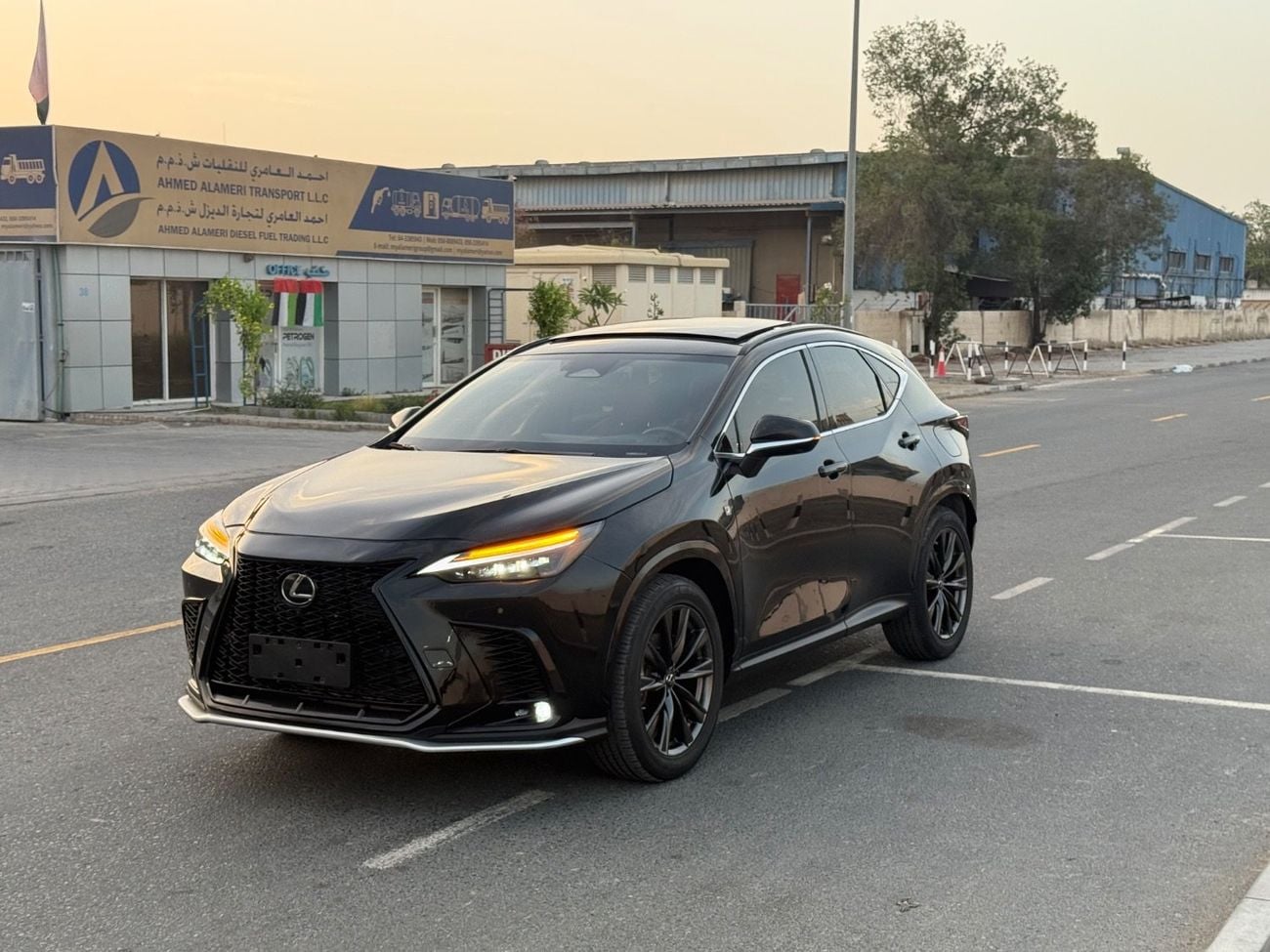 لكزس NX350 F SPORT