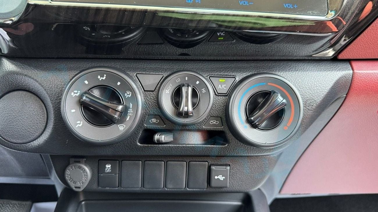 Toyota Hilux (For Export , НА ЭКСПОРТ) PY26/26 GLX 2.7L RWD GCC Без пробе