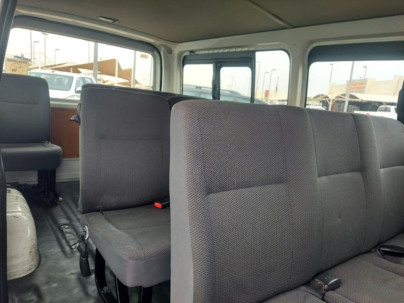 Toyota Hiace 2.7L PETROL 15 SEATER MANUAL TRANSMISSION