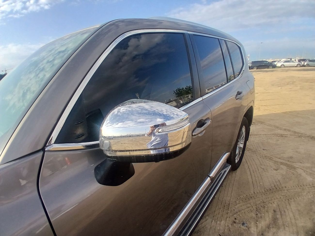 تويوتا لاند كروزر Toyota landcruise 2022MODEL 4.0L petrol Engine v6 Colour Brown push start Sunroof Transmission Autom
