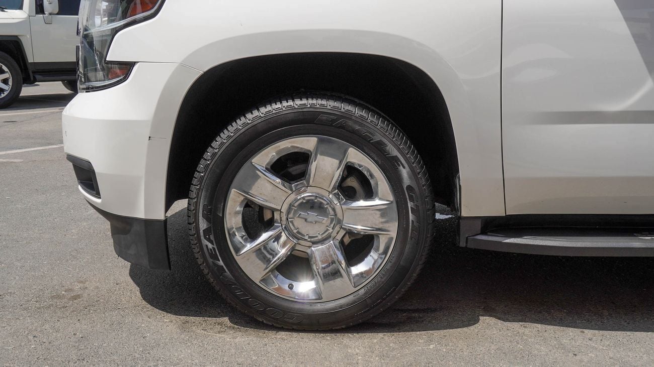 Chevrolet Suburban LT