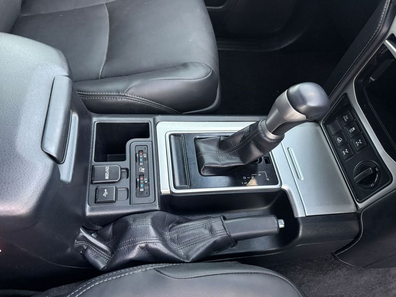 Toyota Prado GOOD CONDTION | 2800CC DIESEL | 4WD | RHD | 7 SEATER | AUTOMATIC SUV