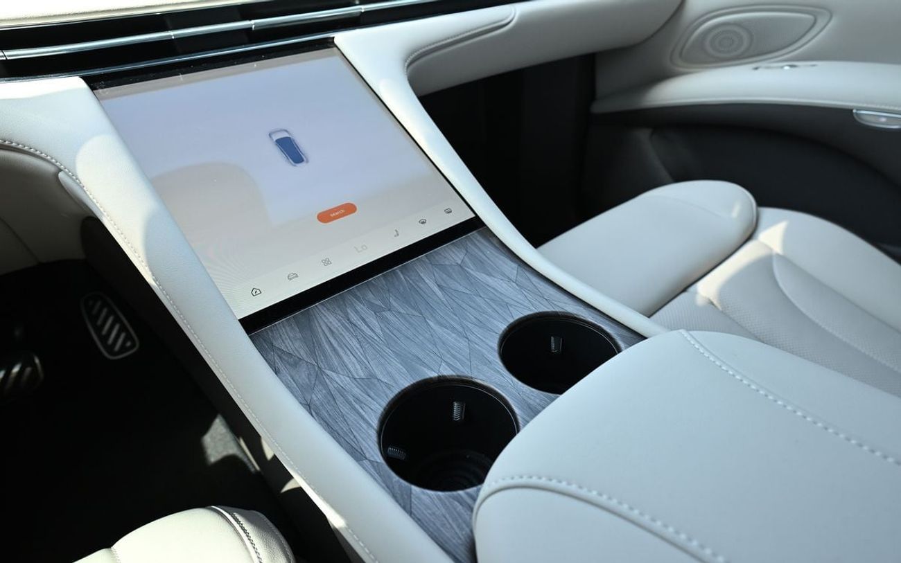 IM Motors LS7 IM LS7 Luxury