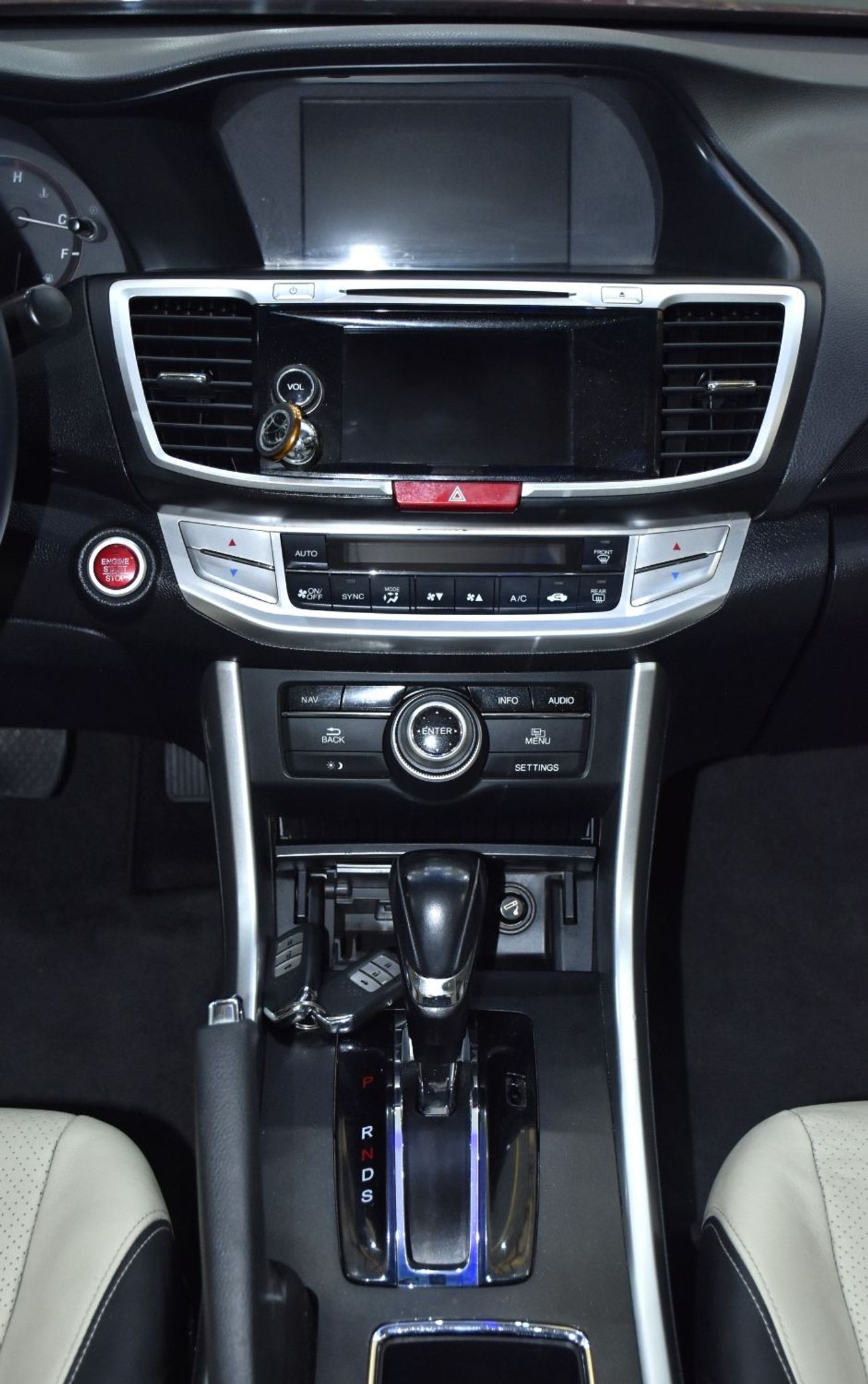 هوندا أكورد كوبيه EXCELLENT DEAL for our Honda Accord Coupe V6 ( 2013 Model ) in Red Color GCC Specs