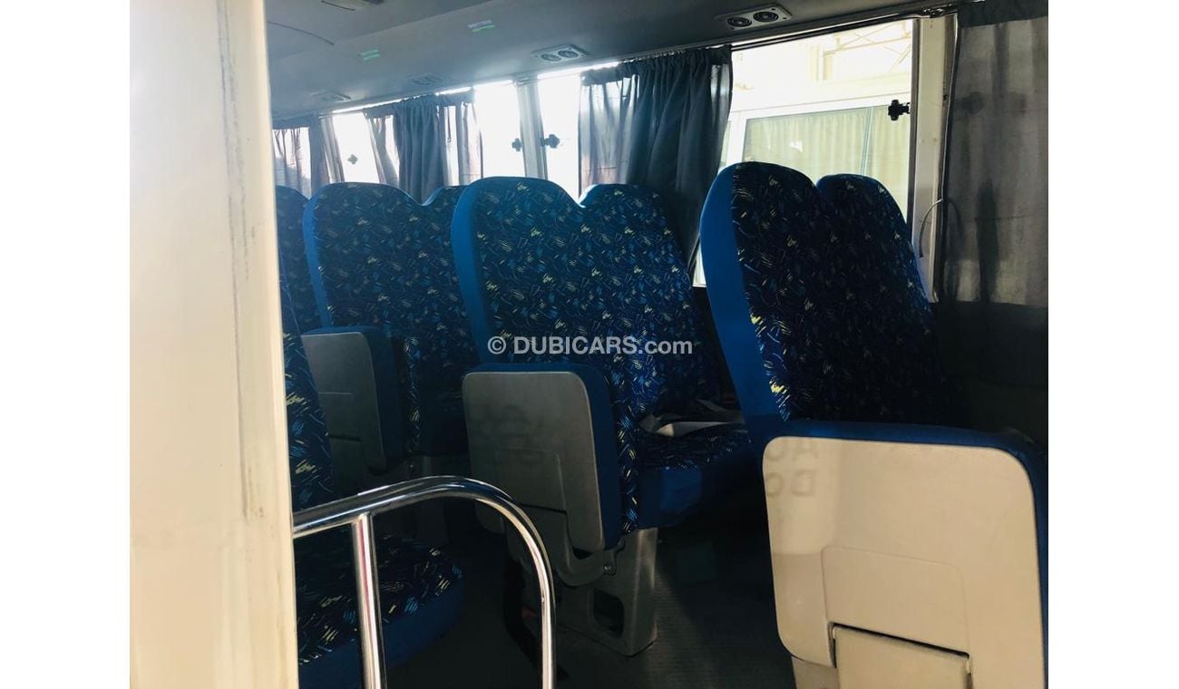 Toyota Coaster 30 lugares - preço especial para ANGOLA (4.2 DIESEL)