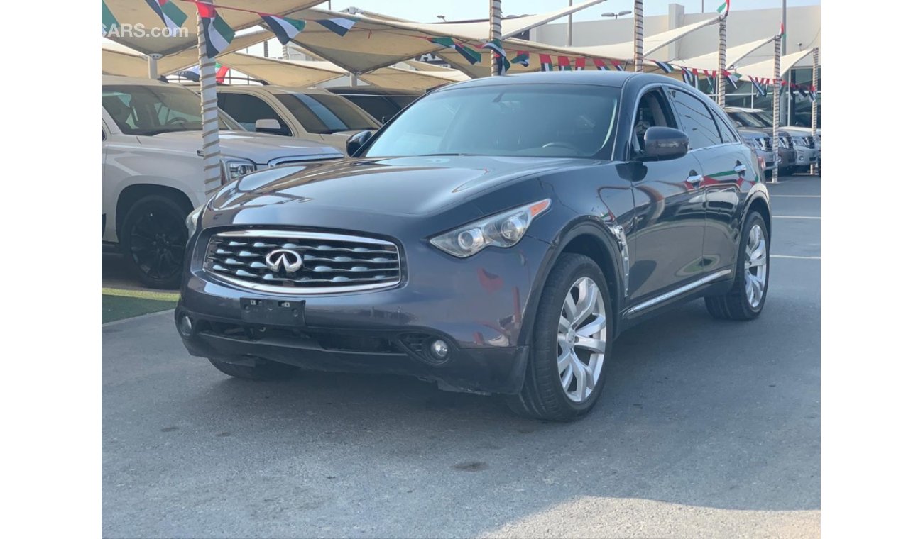 Infiniti FX35