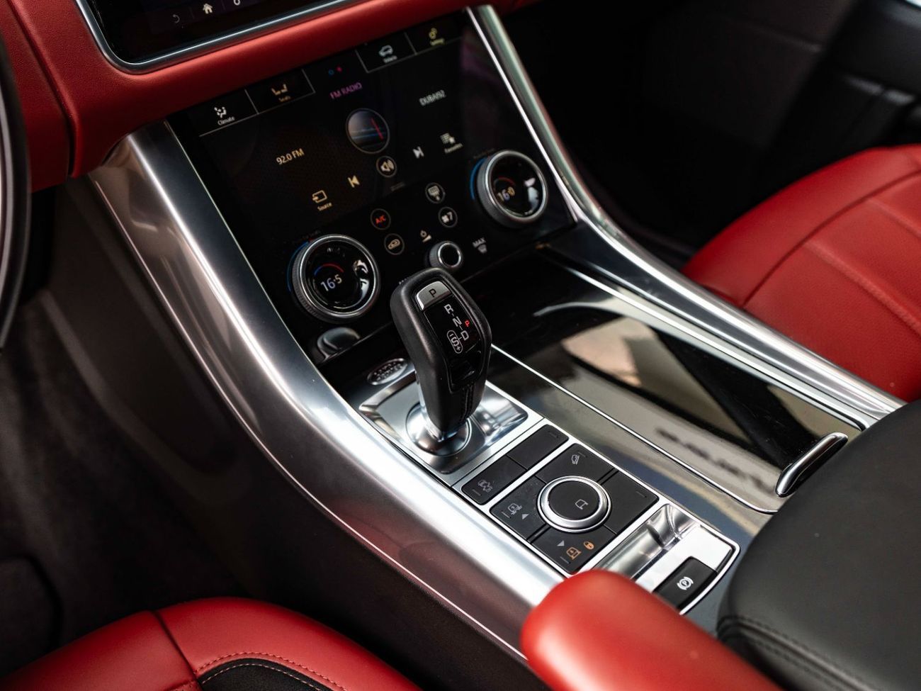 لاند روفر رينج روفر سبورت HSE Dynamic 5.0L (510 HP)