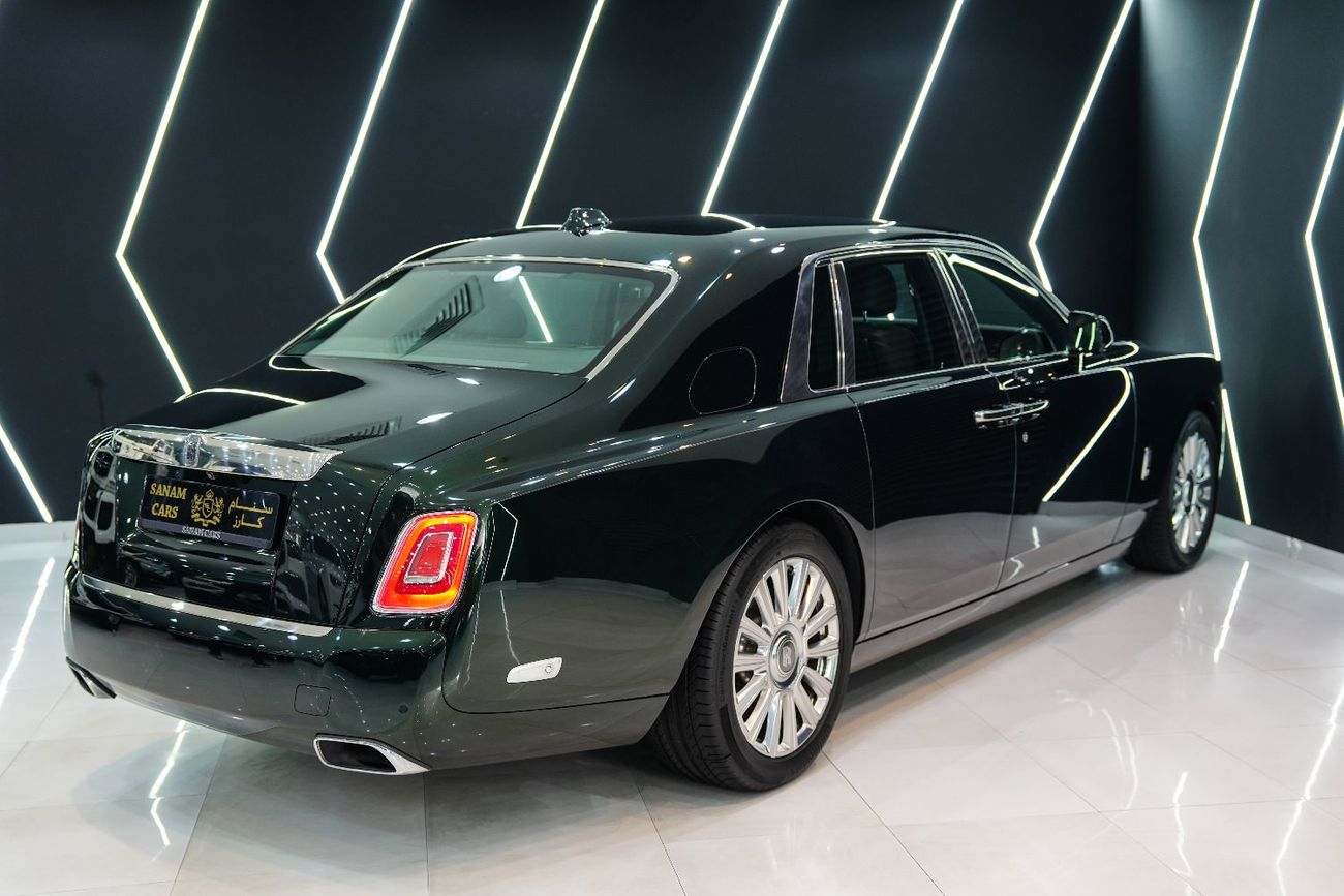 Rolls-Royce Phantom Std 6.8L 2022 Rolls Royce Phantom, Rear-Seat Entertainment, Starlight Headliner, Dealer Warranty!!
