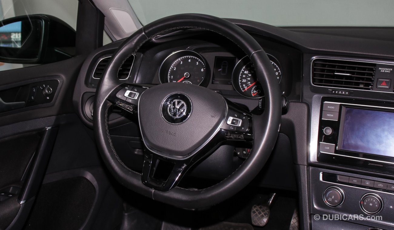 Volkswagen Golf TSI