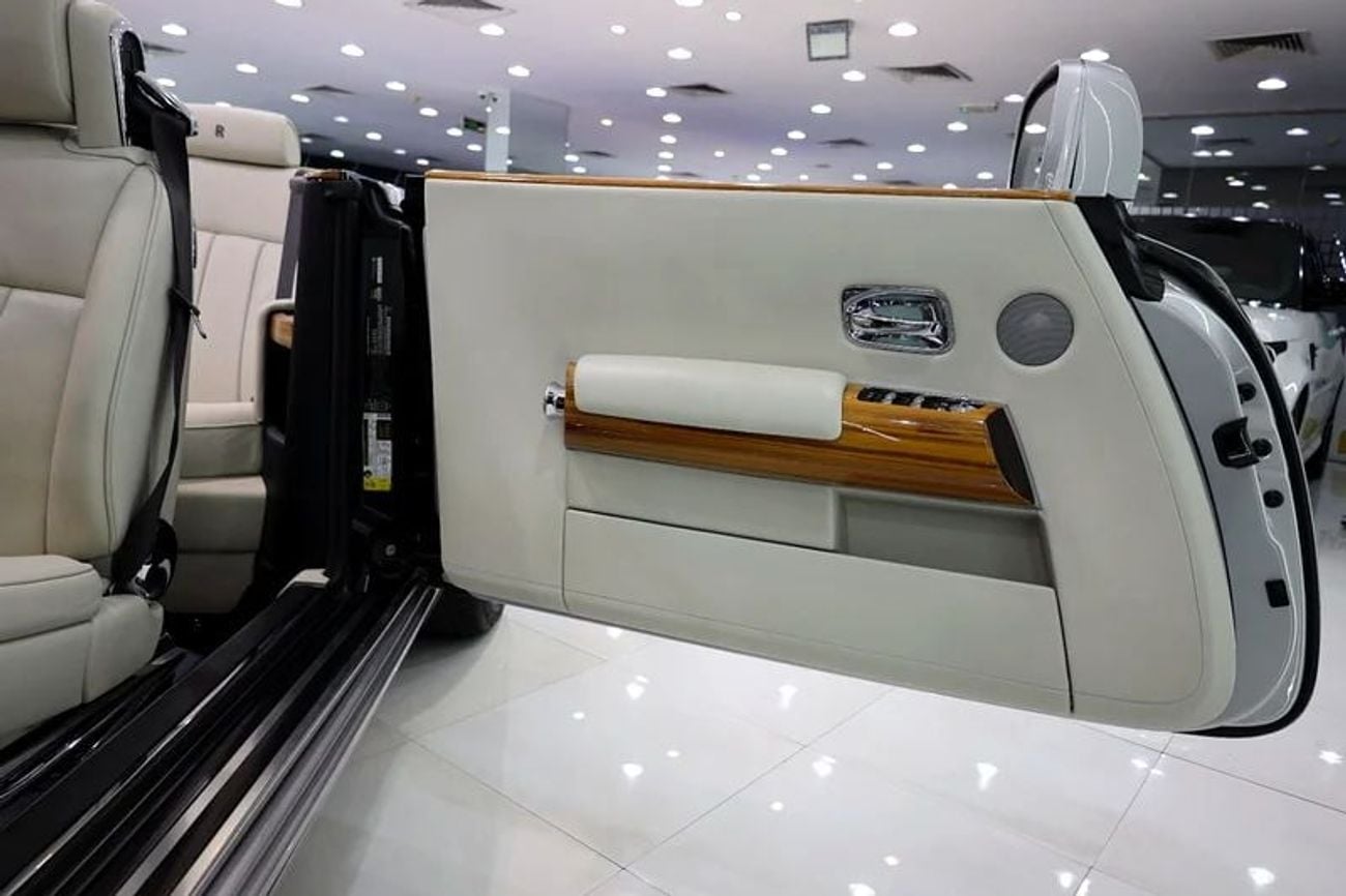 رولز رويس فانتوم Drophead 2013 Rolls Royce Phantom Drophead, Very Low KM!!