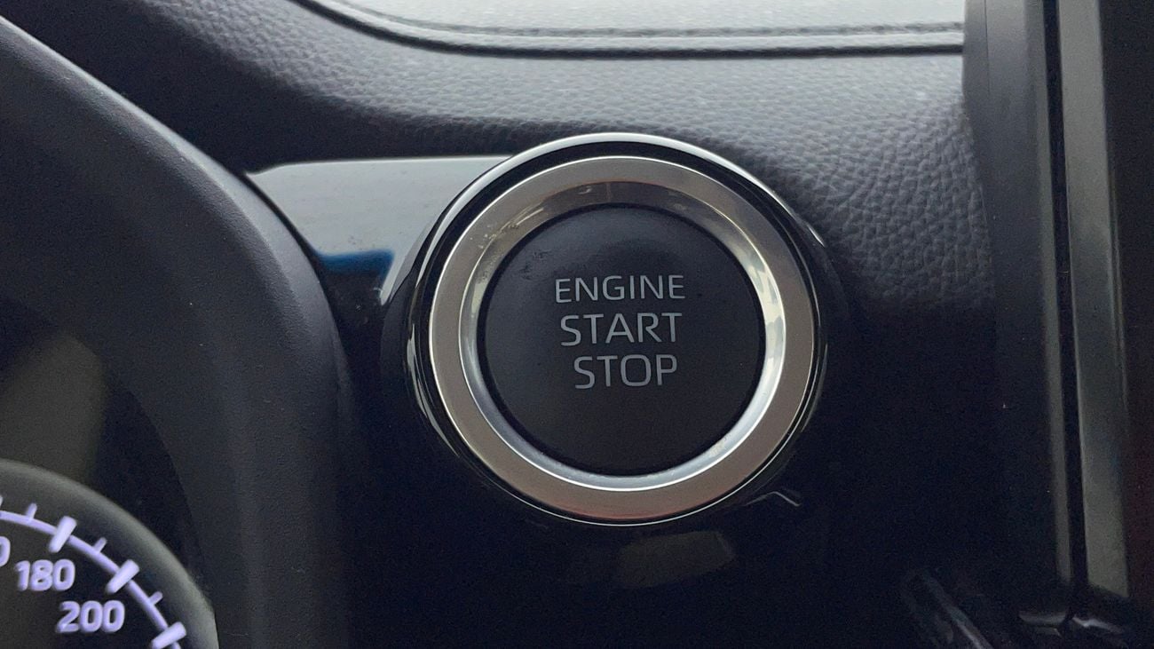 Toyota Land Cruiser GXR 4.0L GXR 4 | Zero Down Payment | Home Test Drive