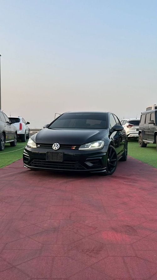 Volkswagen Golf R Base 2.0T