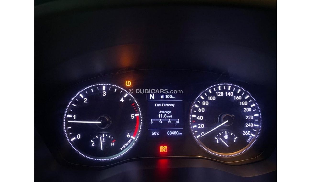 هيونداي سانتا في متوسط المواصفات