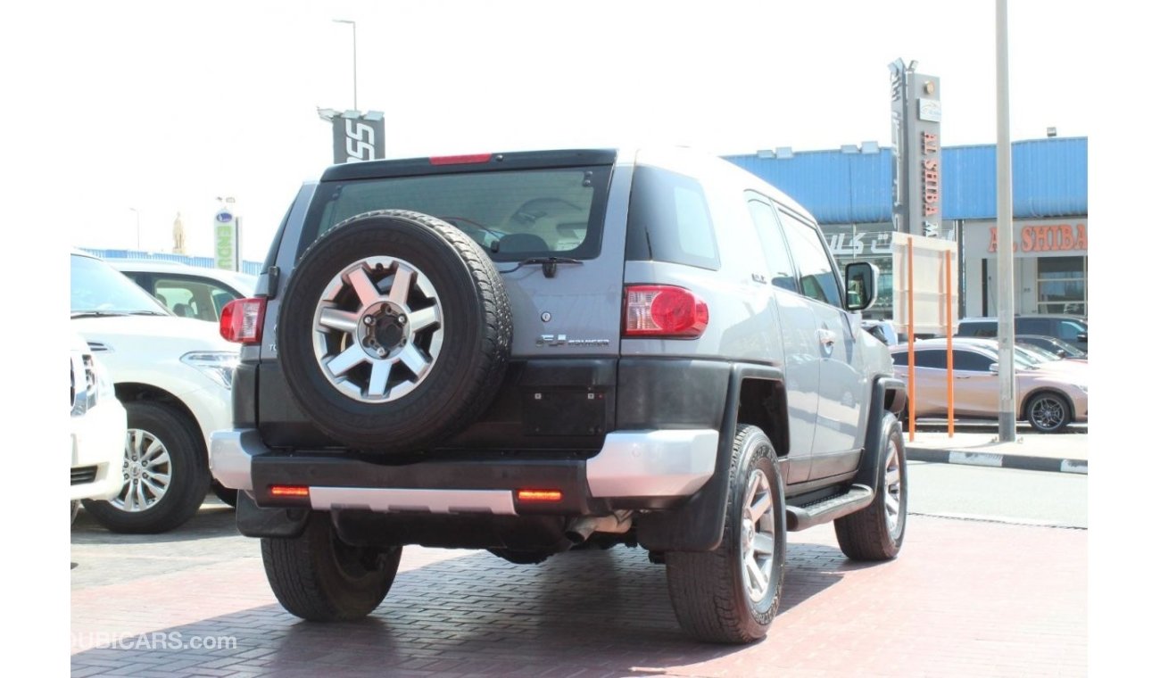 Toyota FJ Cruiser GXR 4.0 2017 GCC AL FUTTAIM SINGLE OWNER IN MINT CONDITION