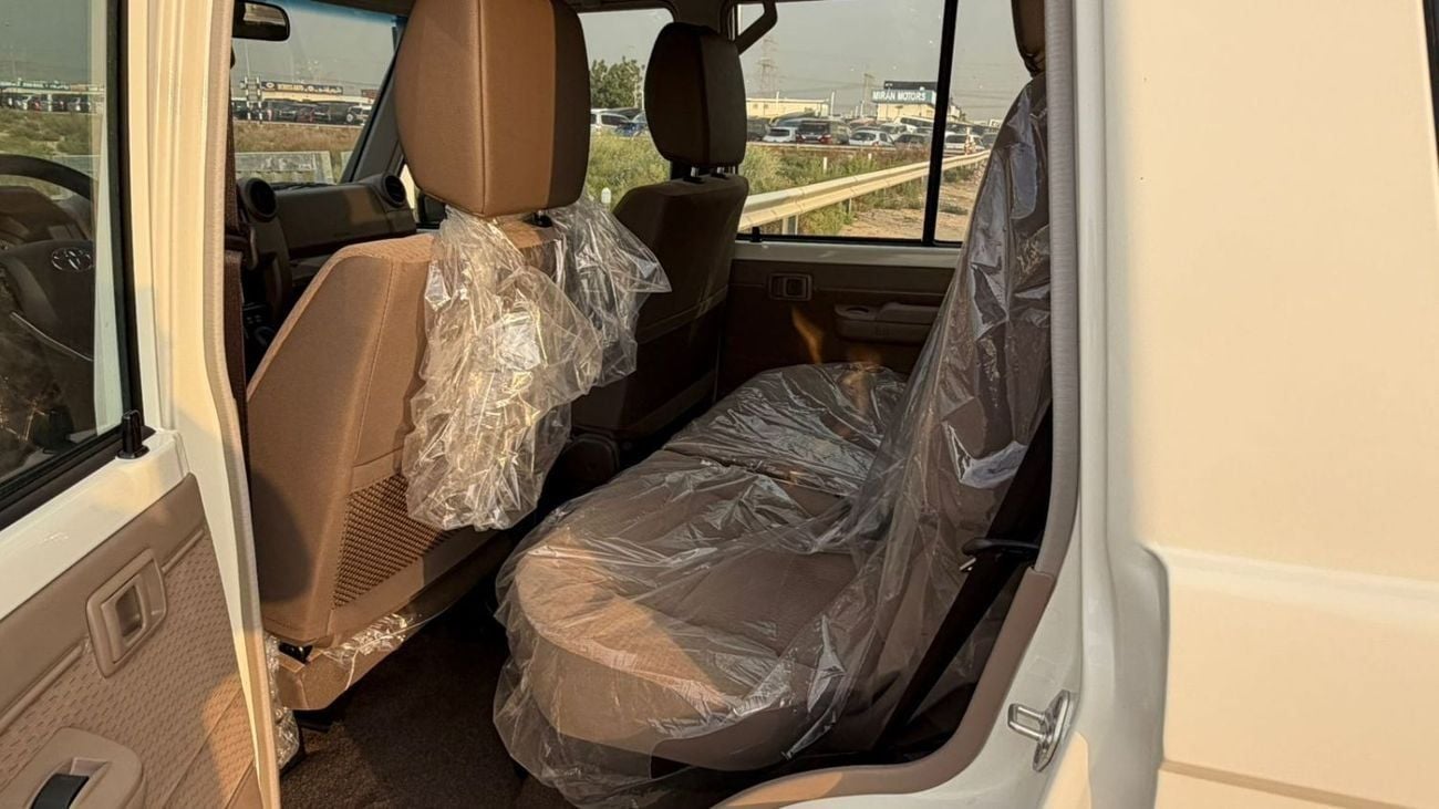 تويوتا لاند كروزر 70 LC76 2.8 MT basic Oman specs basic options