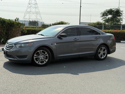 Ford Taurus 2013 FORD TAURUS GCC WELL MAINTAINED ONE OWNER