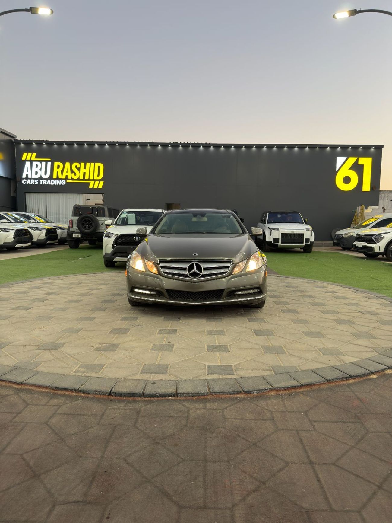 مرسيدس بنز E 350 Std 3.5L