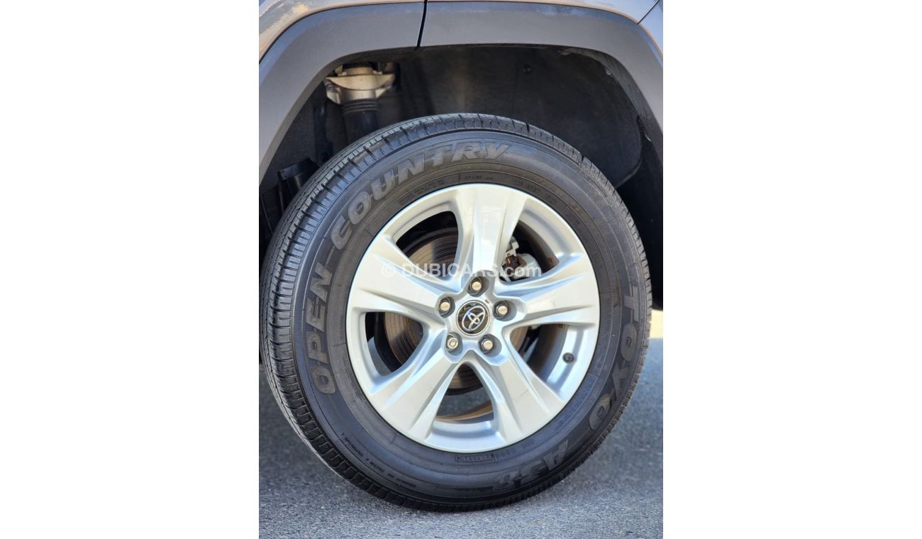 Toyota RAV4 TOYOTA RAV4 XLE FULL OPTIONS 2021 MODEL