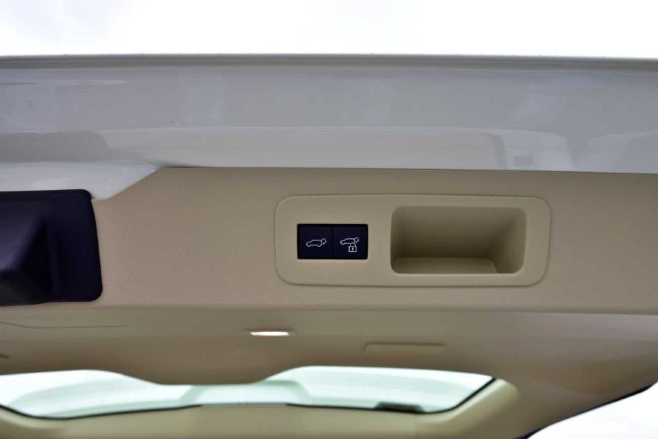 Toyota Land Cruiser 300  VXR V6 4.0L Petrol 7 Seater Automatic Euro 4