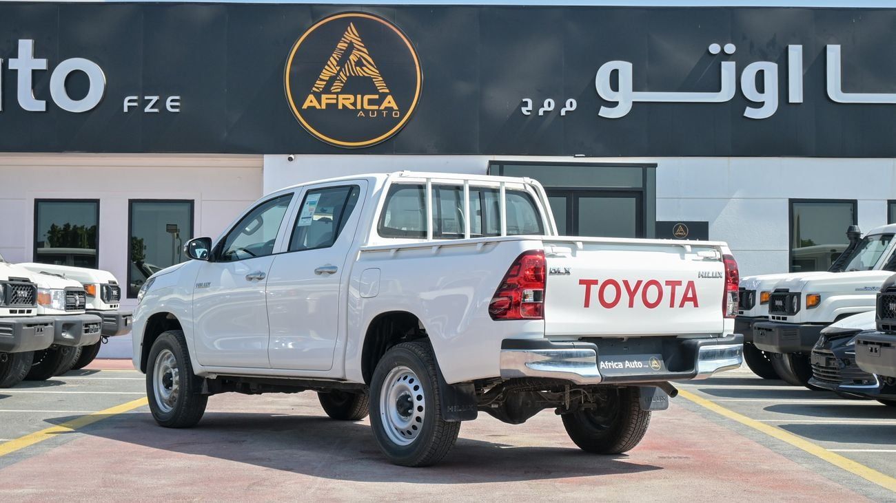 Toyota Hilux DLX. 2.4L Diesel 4WD