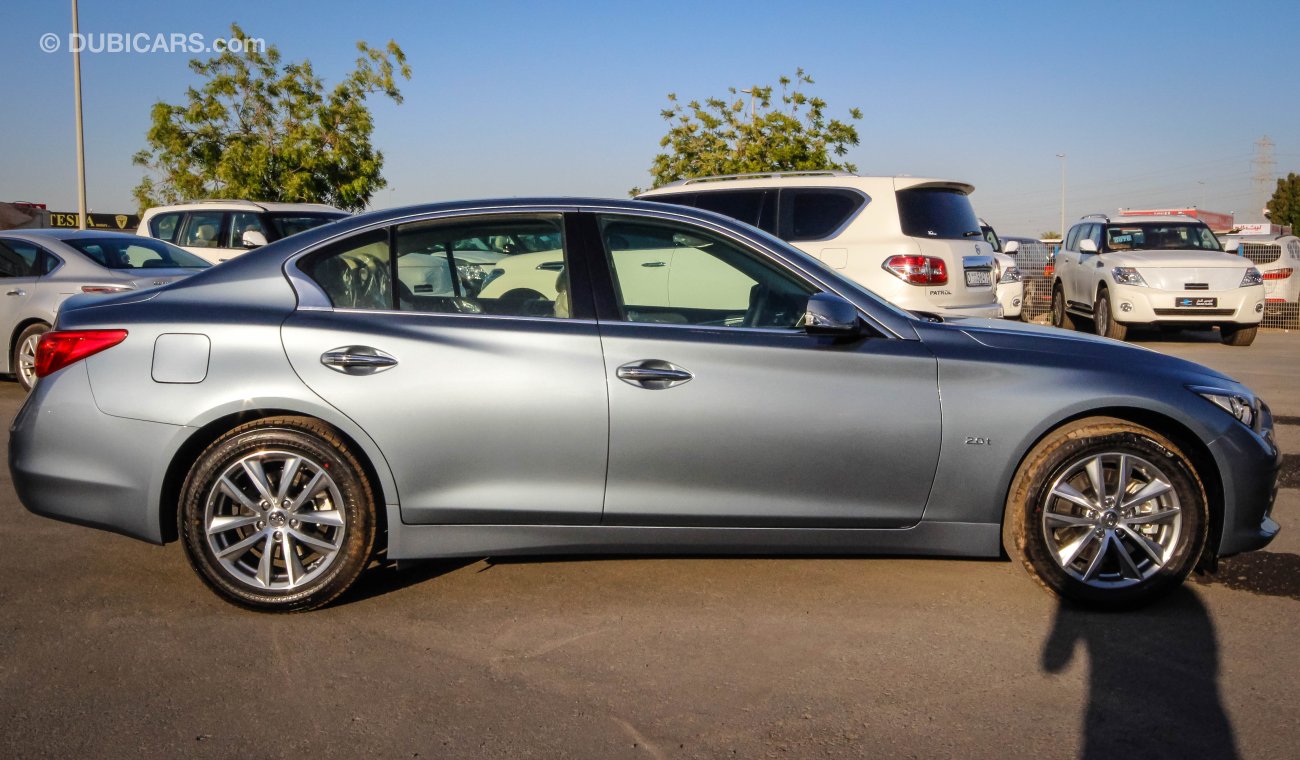 Infiniti Q50 2.0T