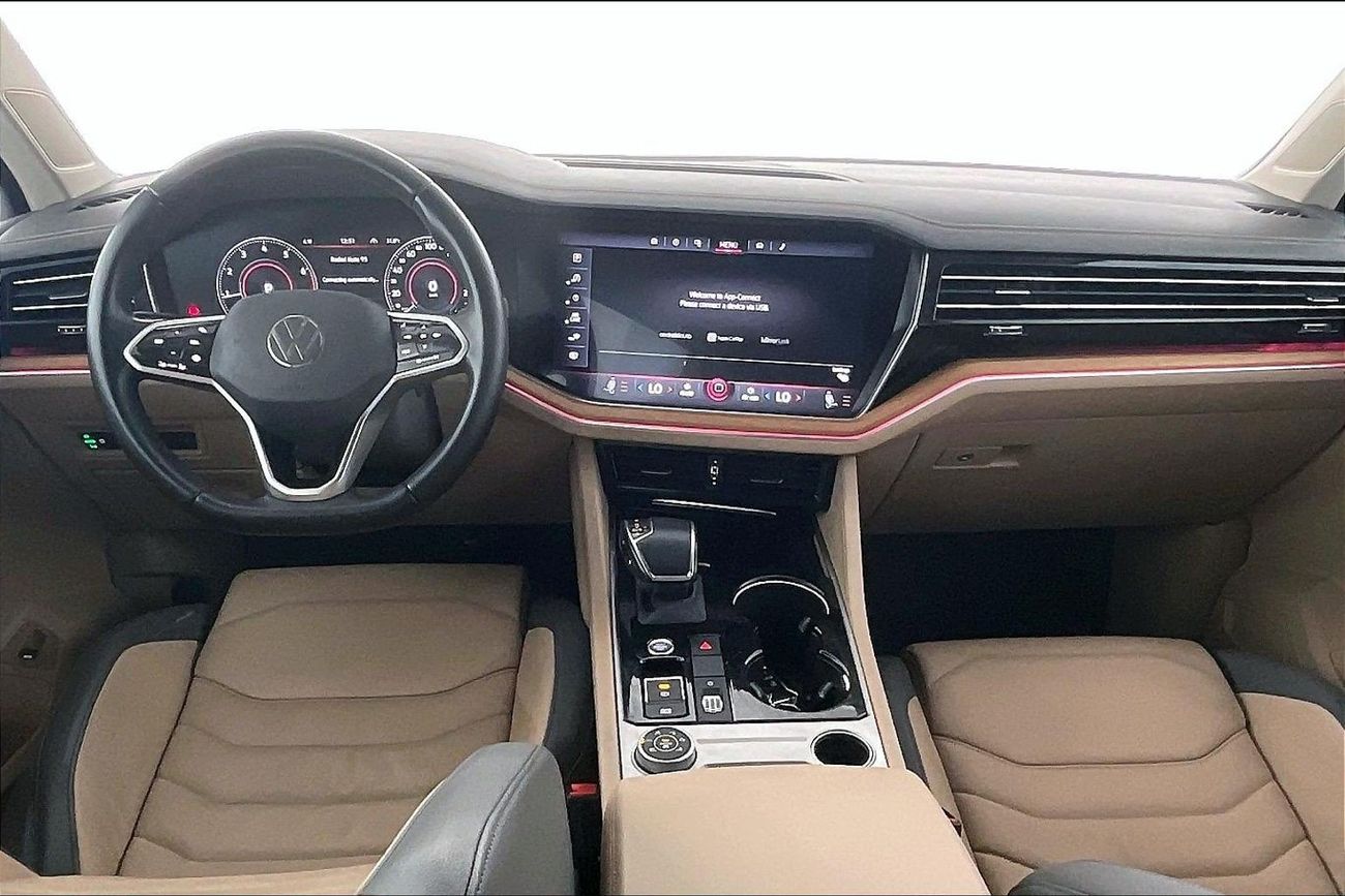 Volkswagen Touareg Highline | National Day Celebration | Guaranteed Warranty | 0 Down Payment