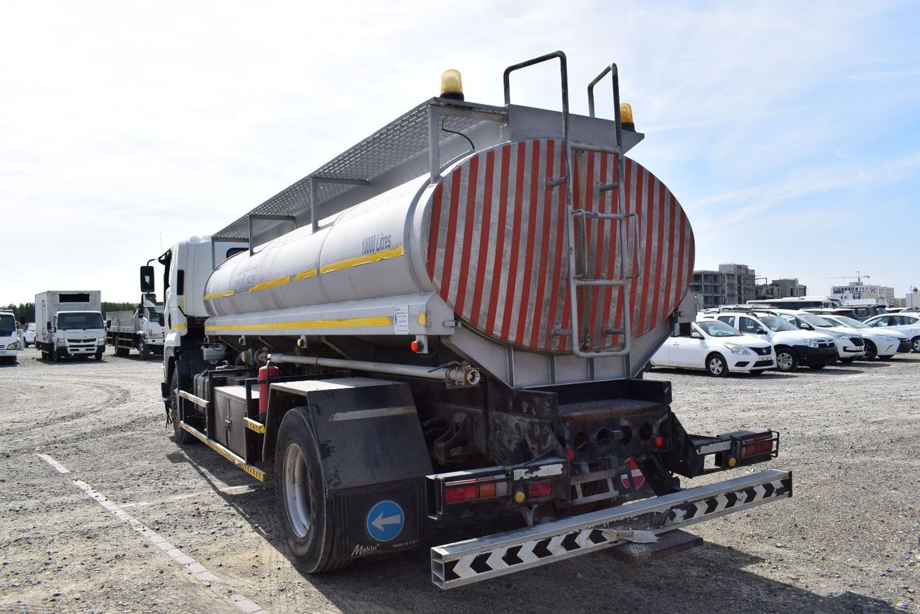 Isuzu FVR Isuzu FVR water tanker, model:2017. Excellent condition