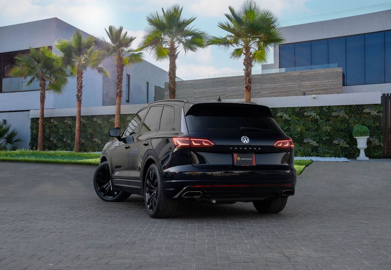 فولكس واجن طوارق R-لاين | 3,329 P.M  | 0% Downpayment | Under Warranty!