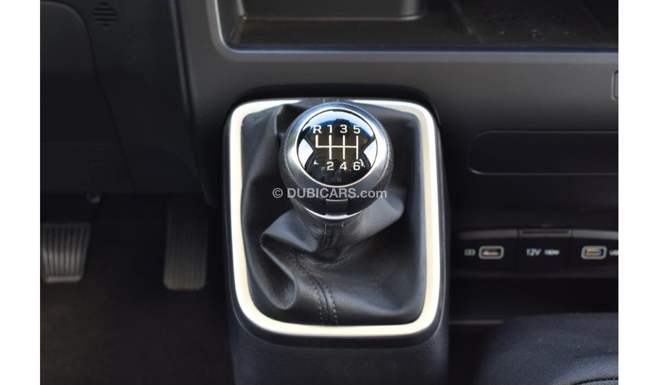 New Hyundai Staria 2.2L CRDI 11 Seat FWD Manual Transmission 2022 for