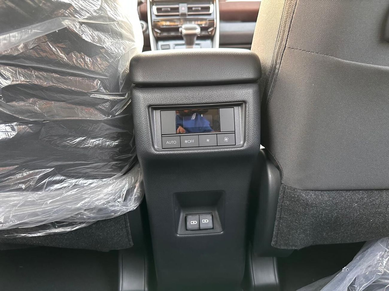 Toyota Innova 2024, PETROL 2.0L 0KM, GCC SPEC, 8-SEATERS, EXPORT PRICE