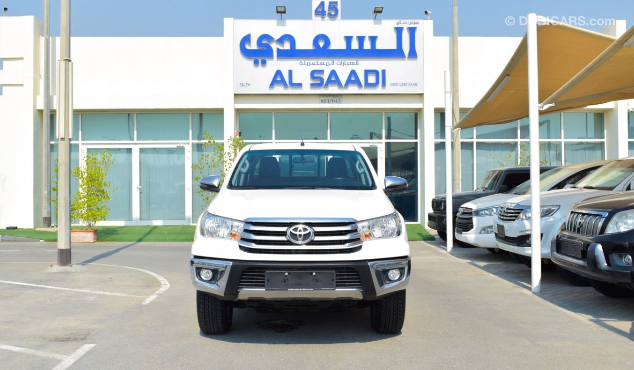 تويوتا هيلوكس SR5 2.7 VVTI