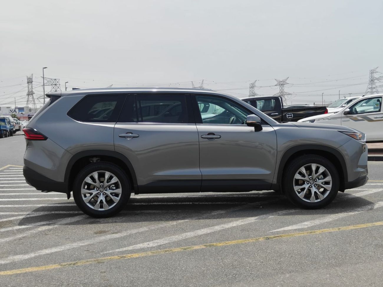 تويوتا جراند هايلاندر 2026 TOYOTA GRAND HIGHLANDER LIMITED PETROL CANADIAN SPEC