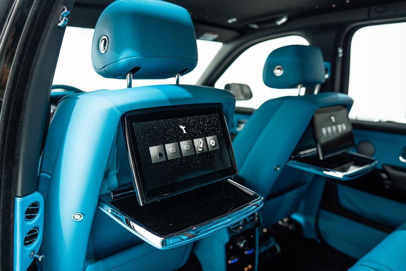 Rolls-Royce Cullinan 2025 ROLLS ROYCE CULLINAN | LOW MILEAGE | STARLIGHT | FULL OPTION | REAR SEAT ENTERTAINMENT