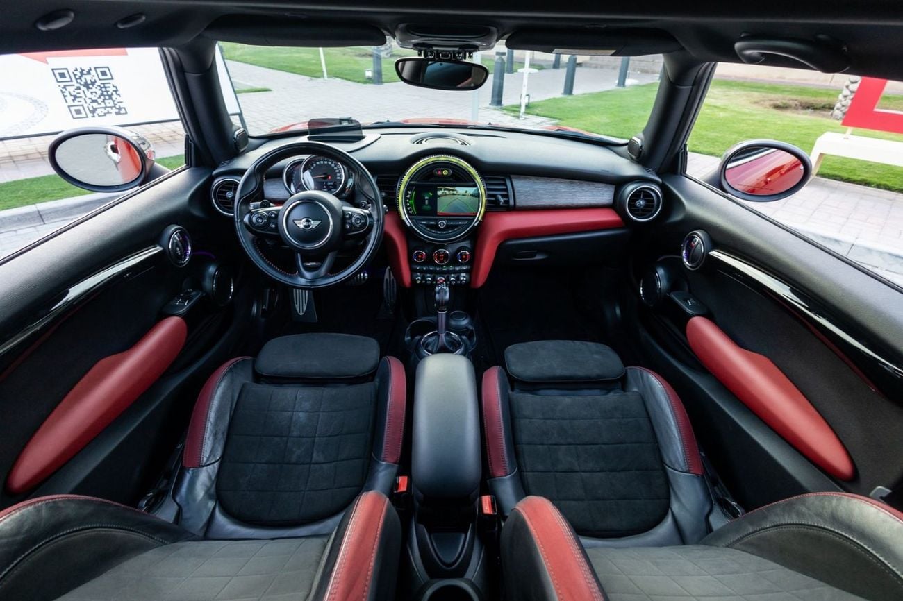Mini Cooper John Cooper Works 2.0L (231 HP) MINI Cooper John Cooper Works 2018 GCC | Warranty for 873.00 AED mon